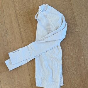 Lululemon top